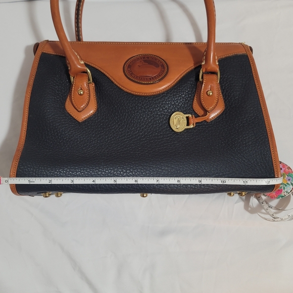 Dooney & Burke Rare Black & British Tan Vintage Shoulder Satchel - Picture 8 of 12